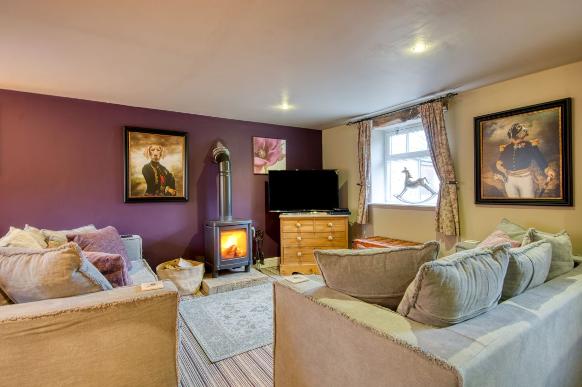 Robin Cottage, listing photograph 9
