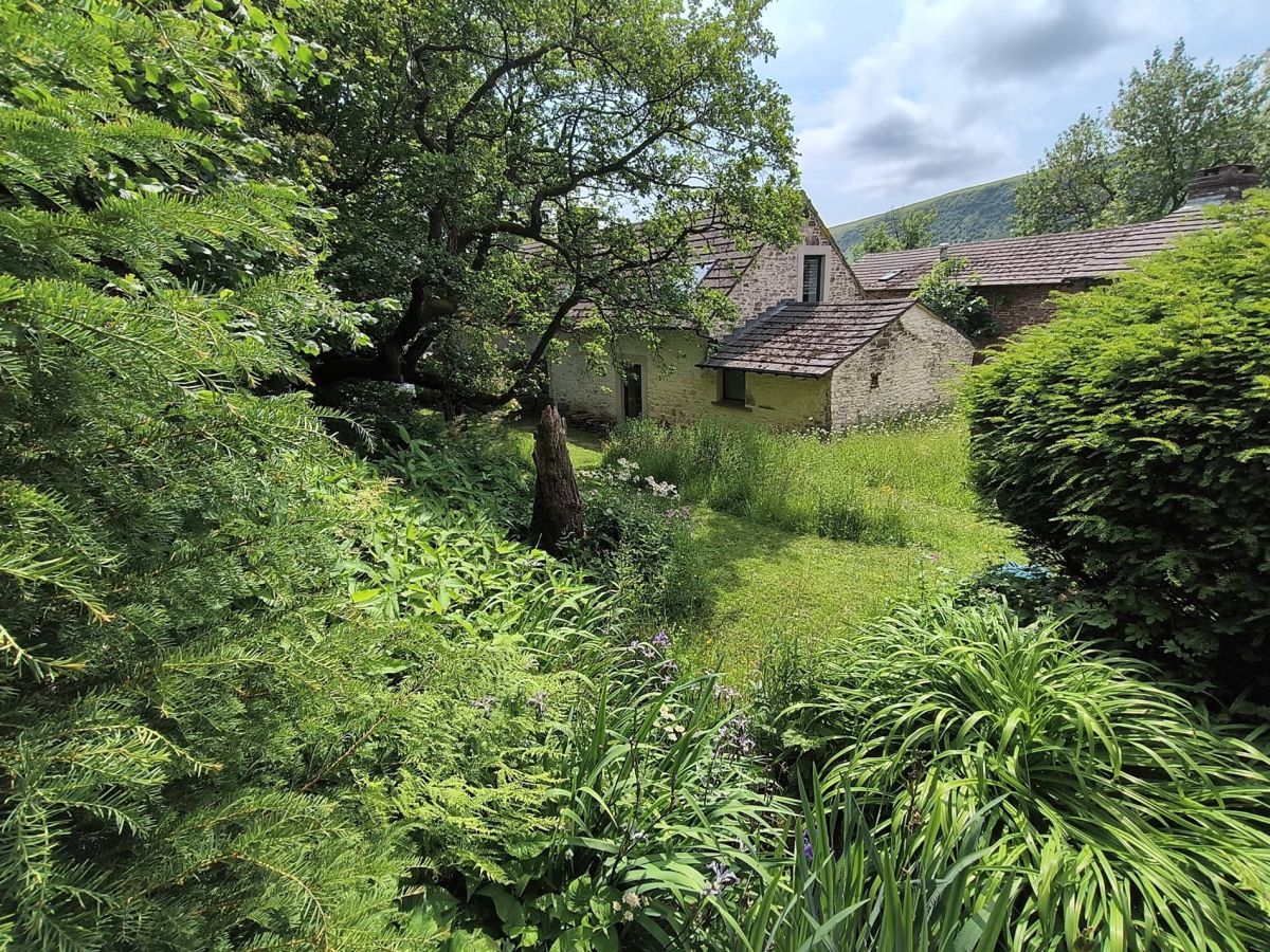Pen-y-maes, listing photograph 4