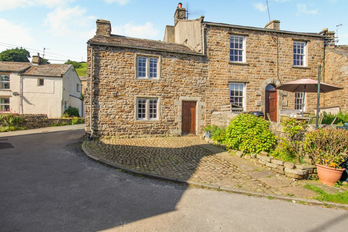 School House - Gunnerside, listing photograph 4