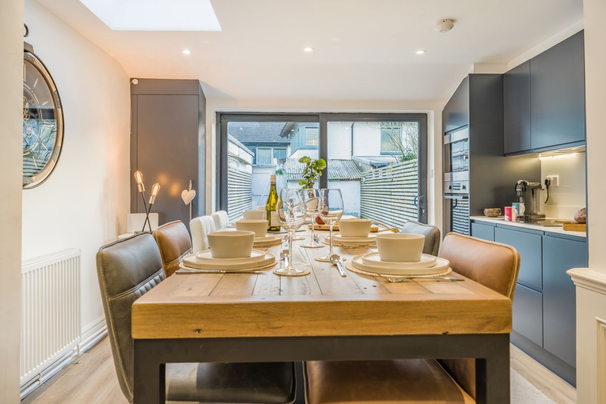 May Townhouse, listing photograph 7