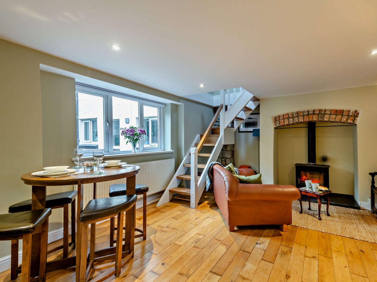 Conwy Hideaway, listing photograph 5