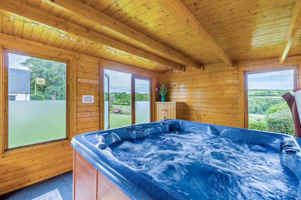 Anns Bungalow, listing photograph 3