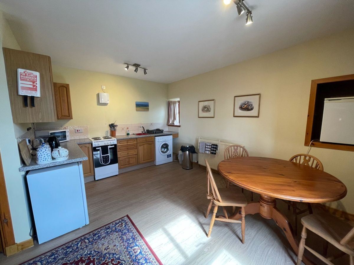 West Gorton, listing photograph 3