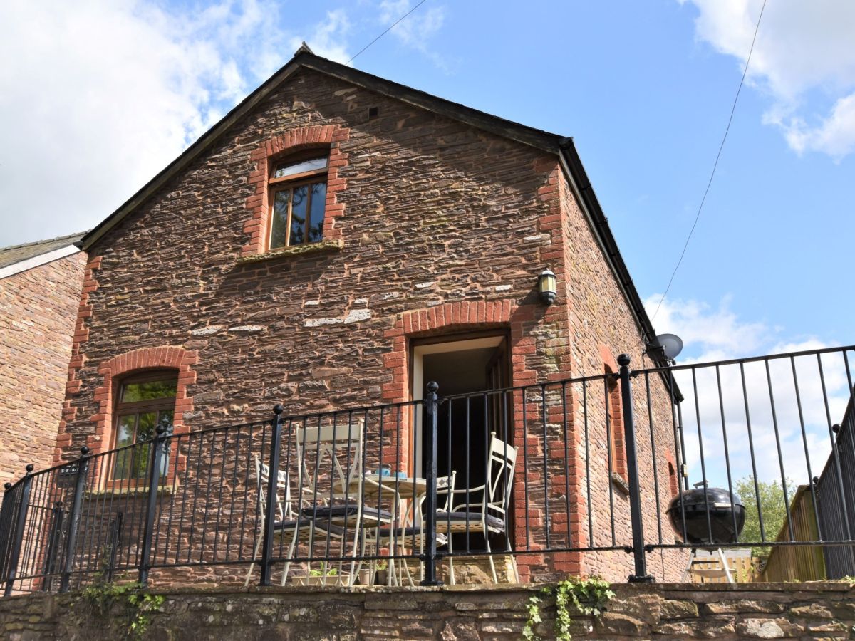 The Granary - Llangorse, listing photograph 2