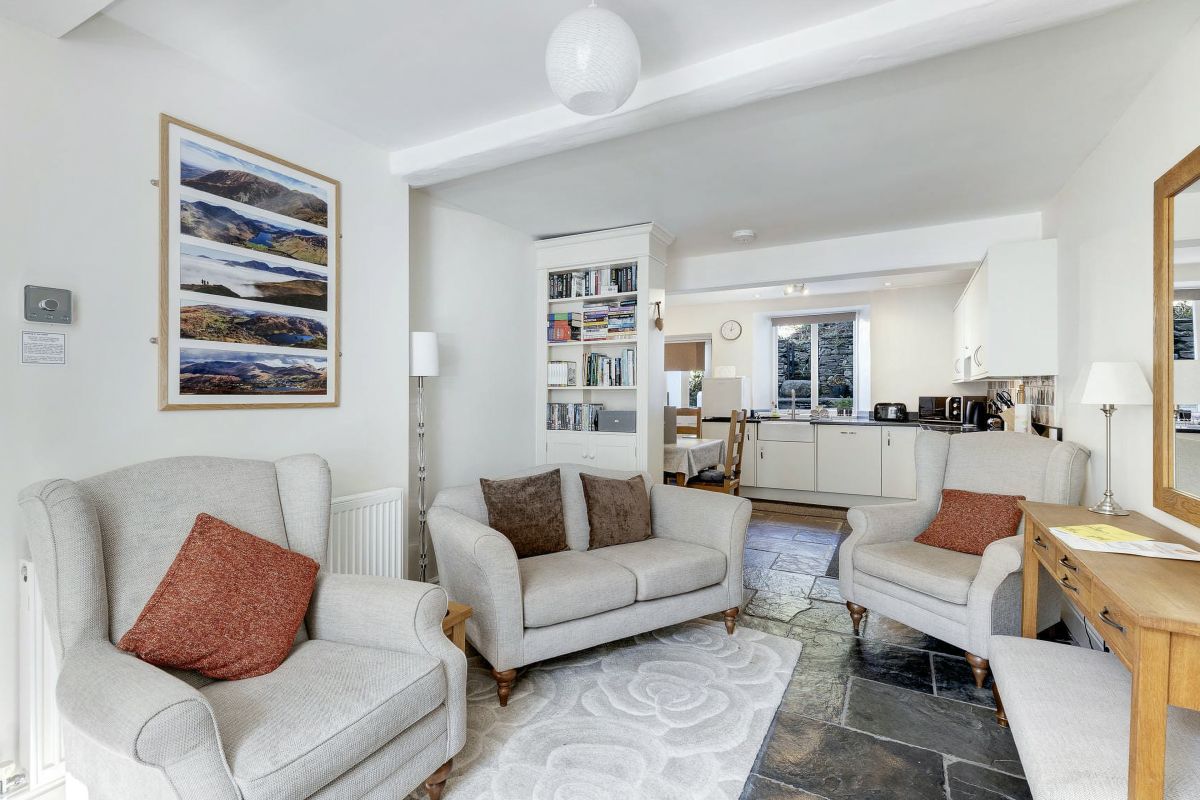 Pavement Cottage, listing photograph 8