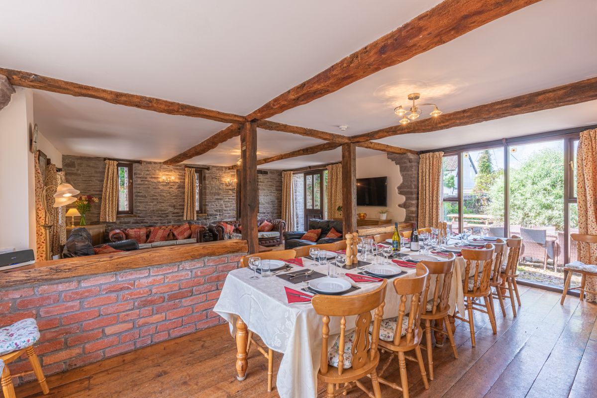 Glebe Barn, listing photograph 6