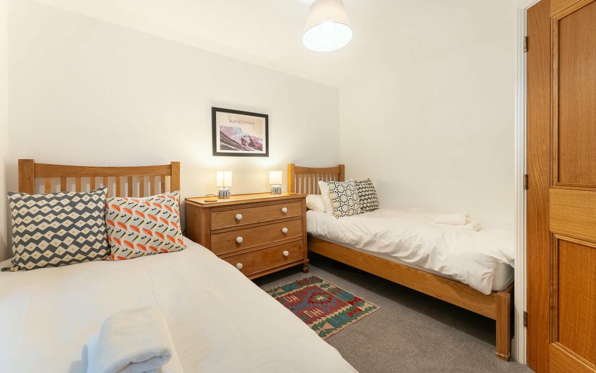 Sunrise Cottage, listing photograph 9
