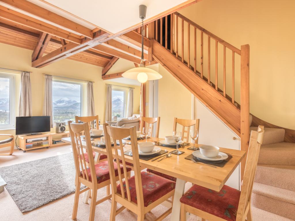 Upper House, listing photograph 8