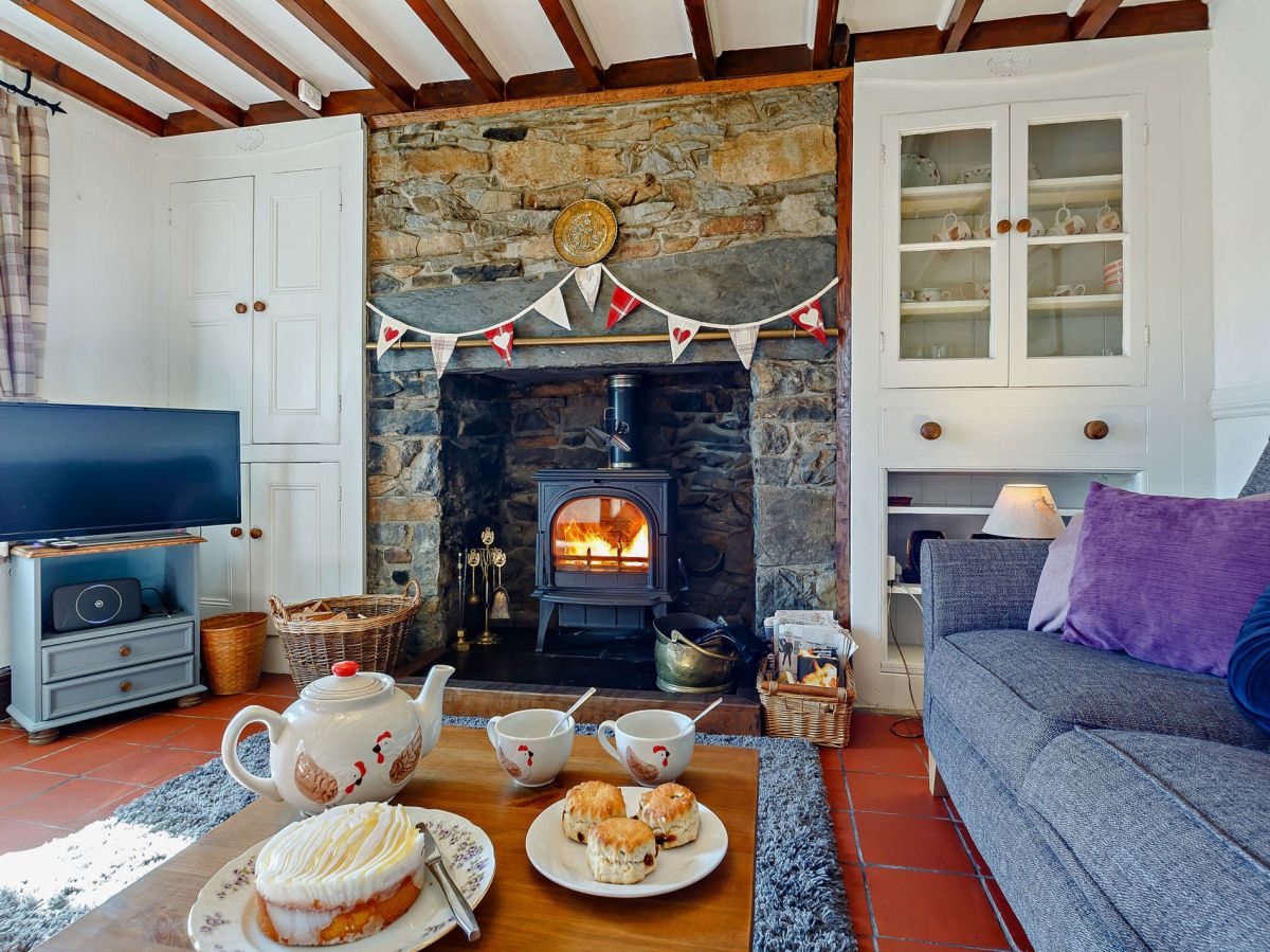 Bwthyn Bach, listing photograph 4