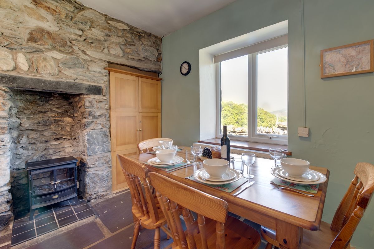 Cwm Glas Bach, listing photograph 4
