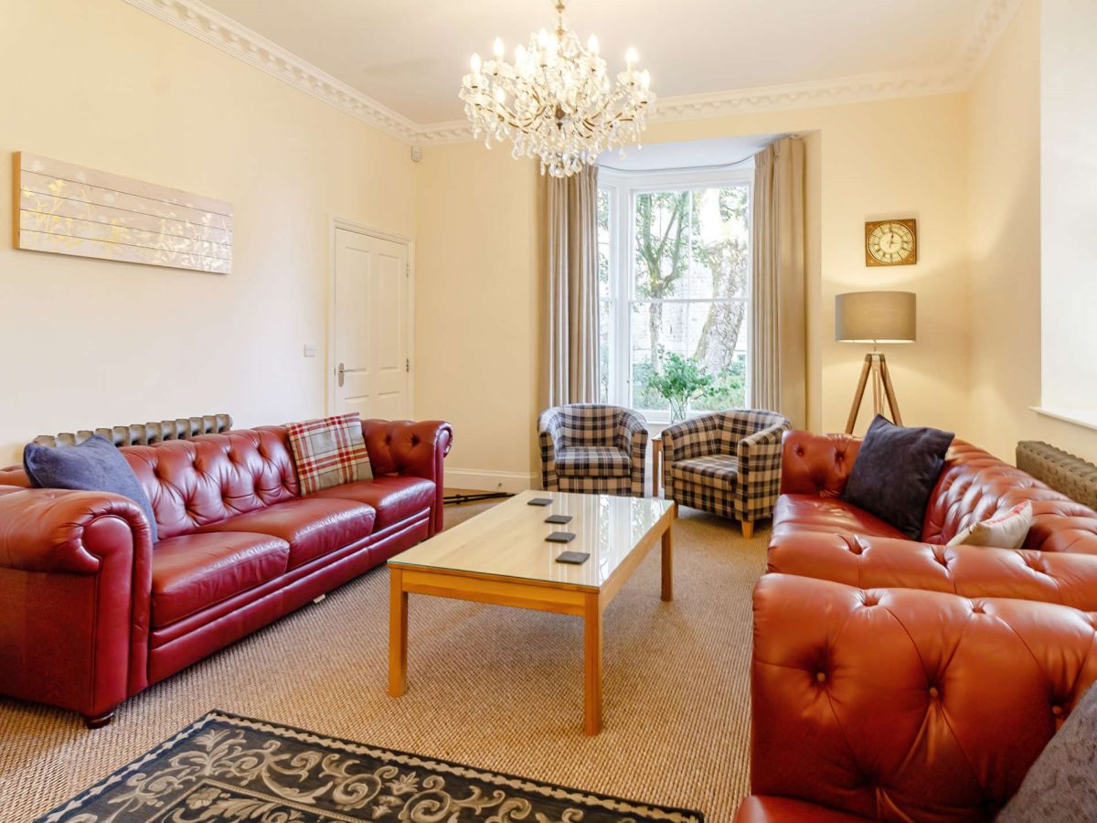 Bagshot House, listing photograph 2