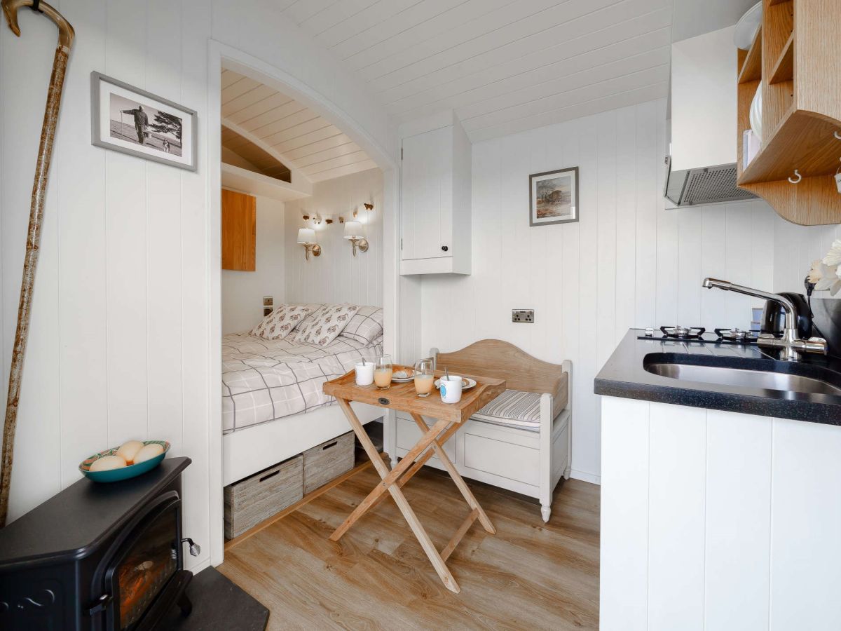 Height Of Winder Shepherds Hut, listing photograph 3
