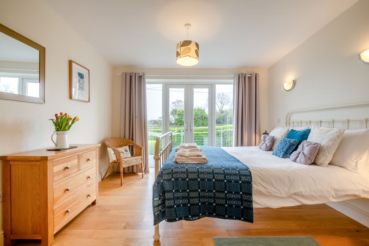 Awelfryn, listing photograph 10