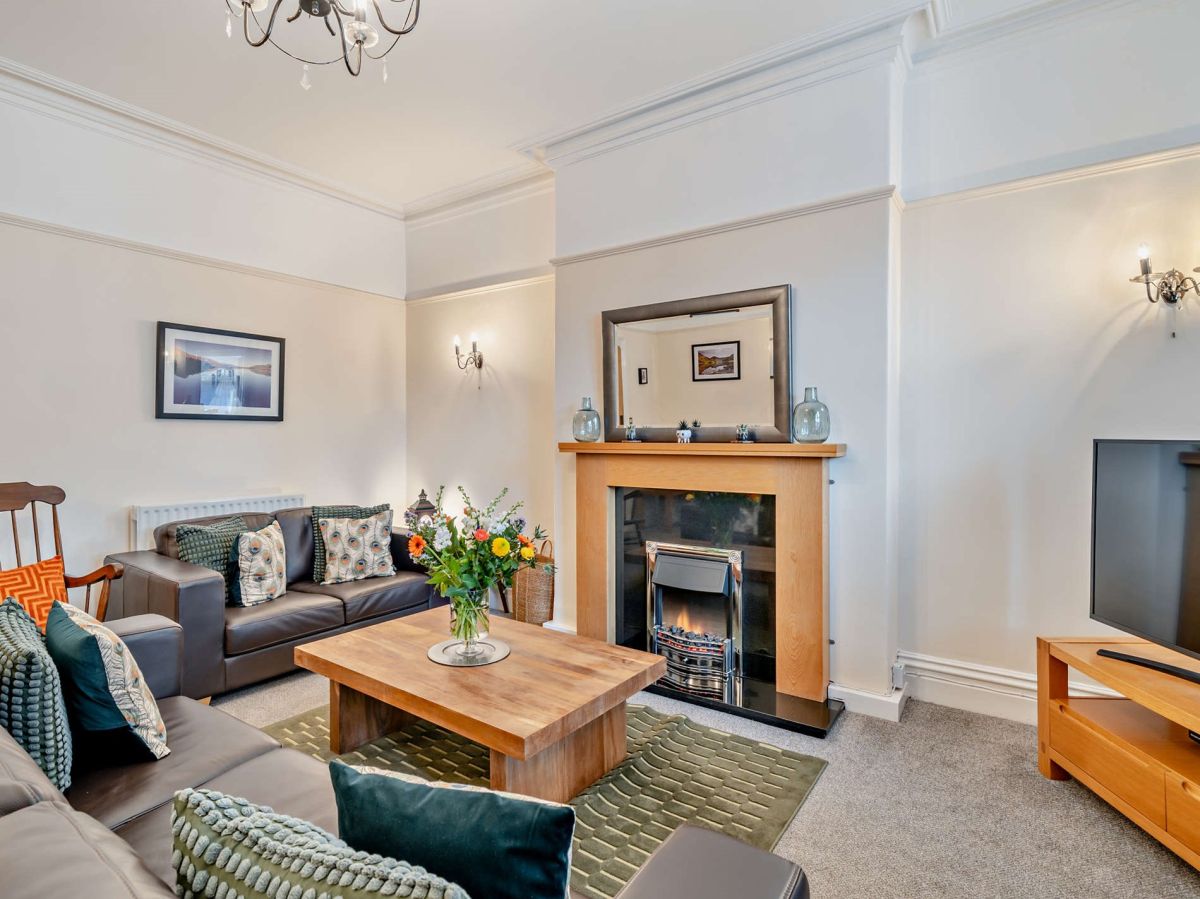 Marley's Den, listing photograph 3
