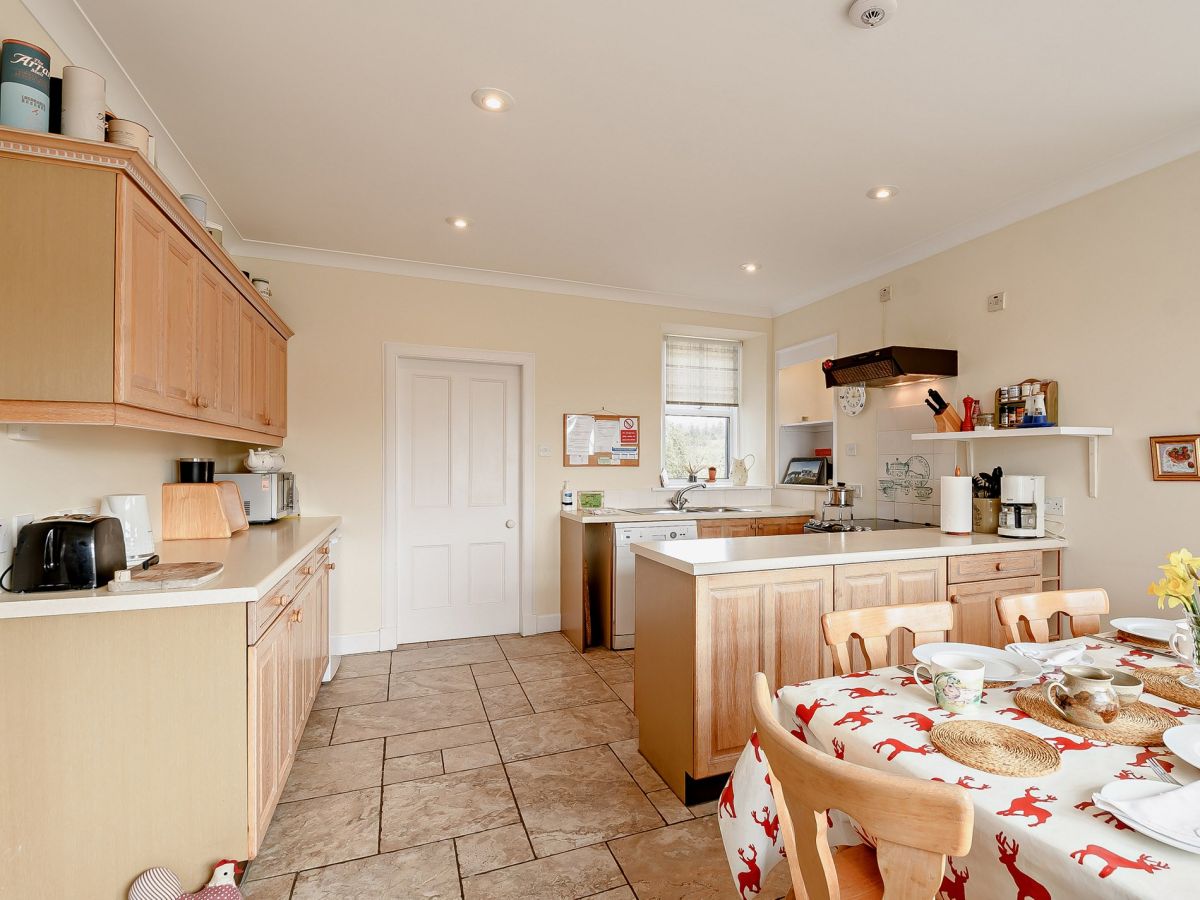 Moinadh Cottage, listing photograph 9