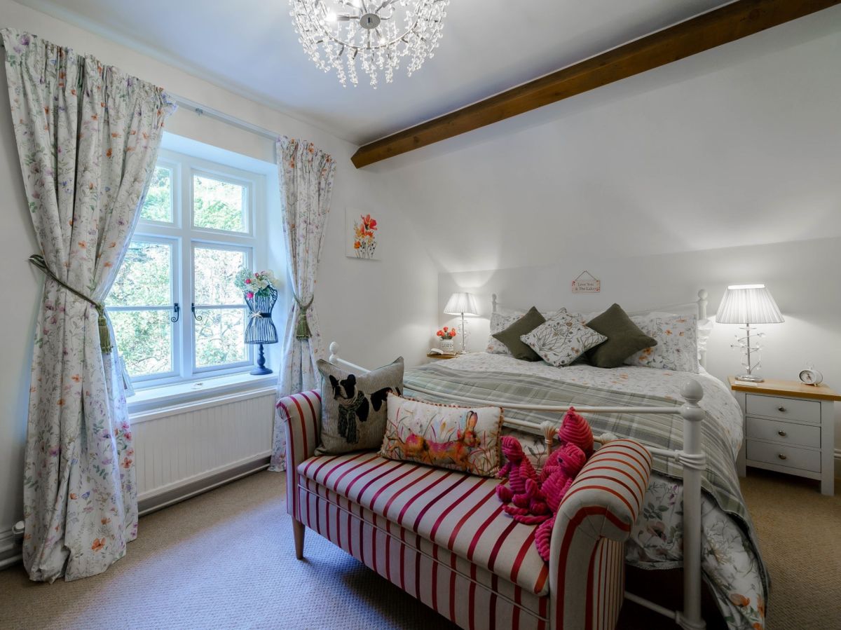 Nutwood Cottage, listing photograph 11