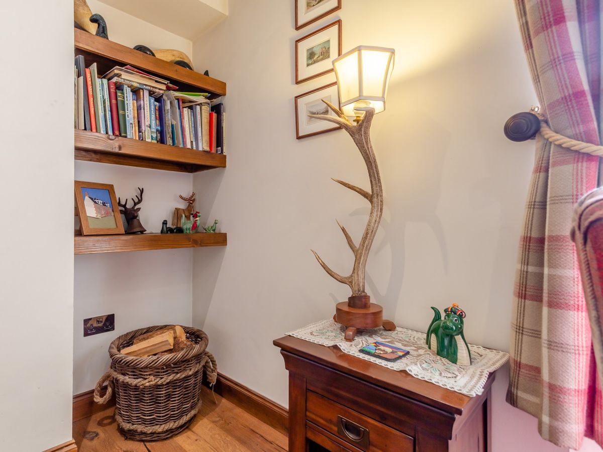 Strone Castle Cottage, listing photograph 6