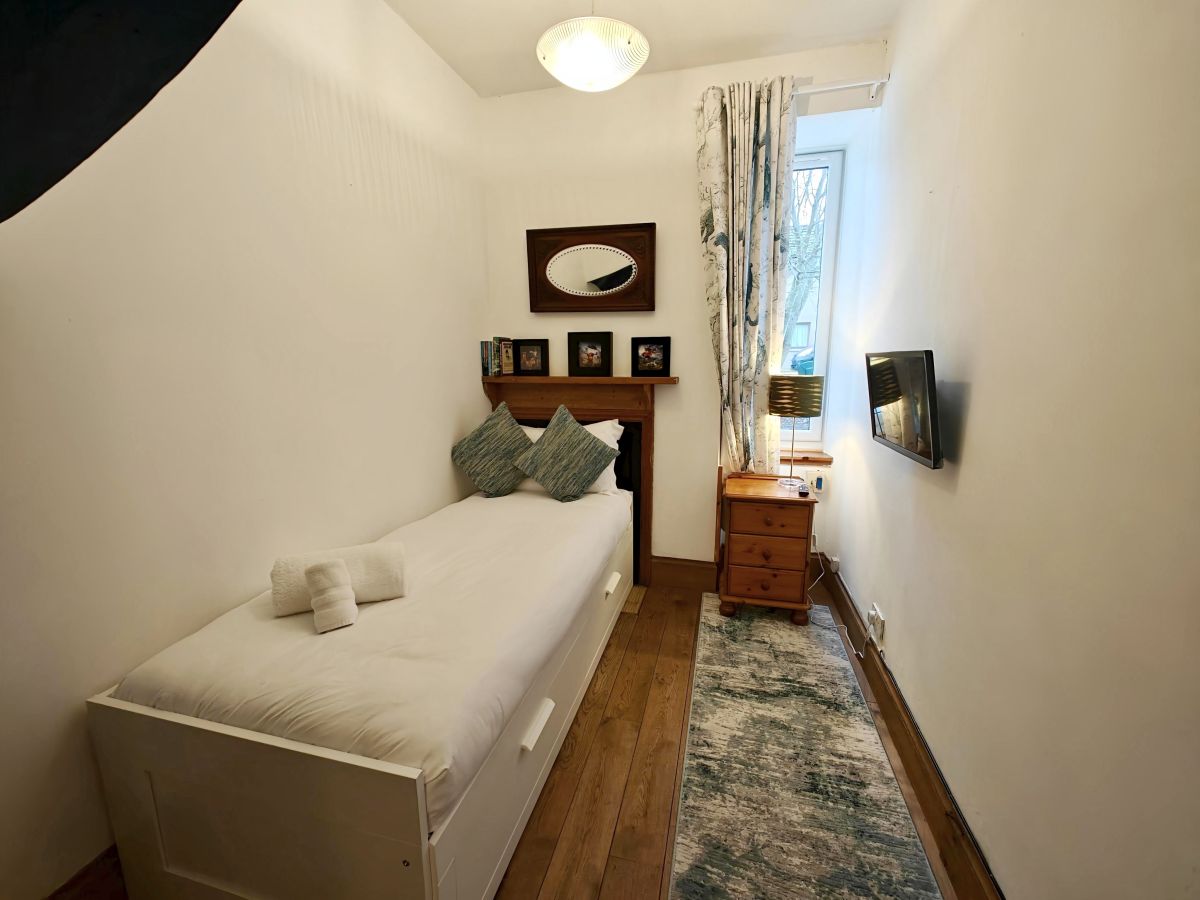 Sleepy Cottage, listing photograph 6