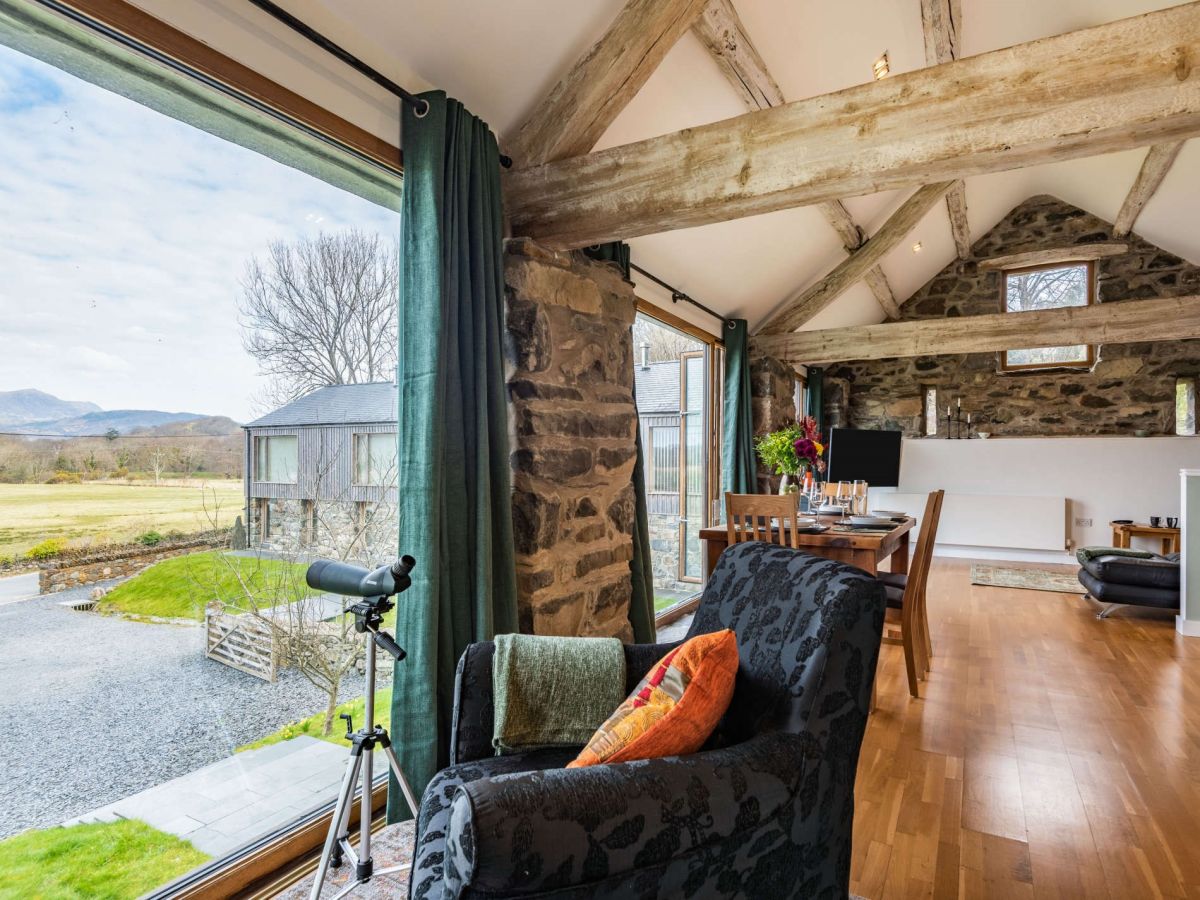 East Hay Barn, listing photograph 3