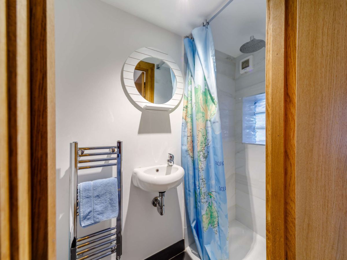 Eliza's Cottage, listing photograph 10