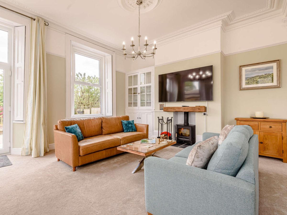 Flanders House, listing photograph 3