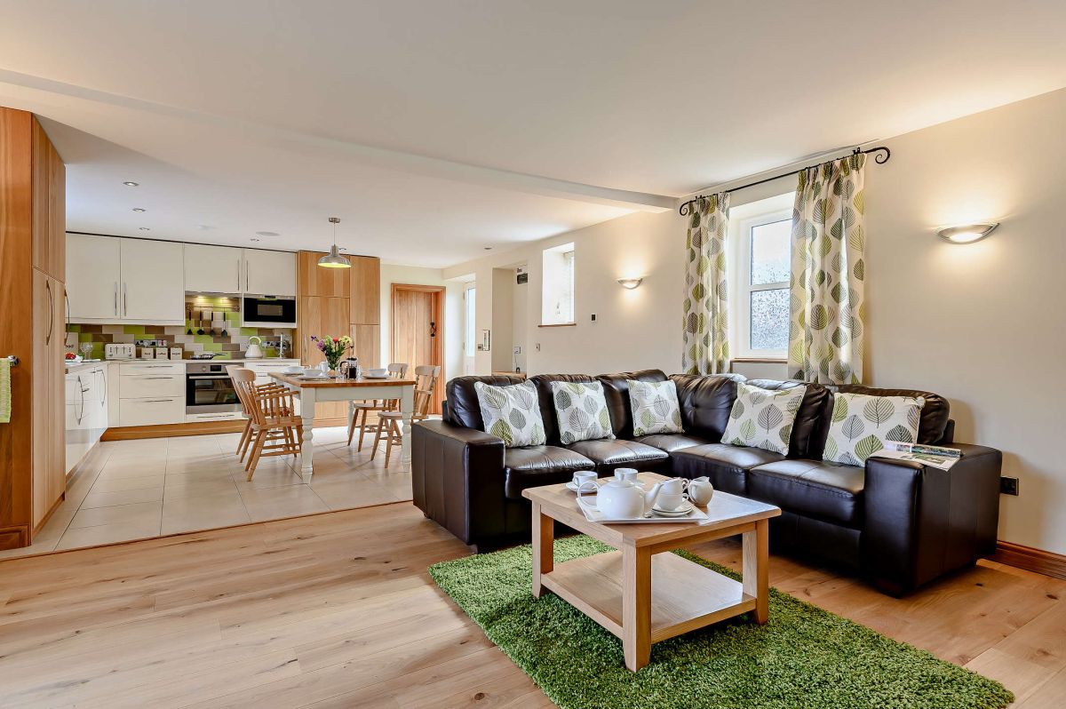 Orchard View, listing photograph 8