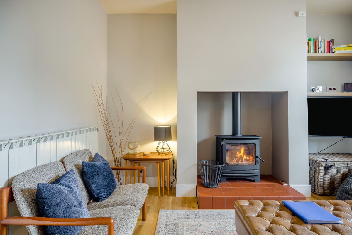 New Mills Retreat, listing photograph 2