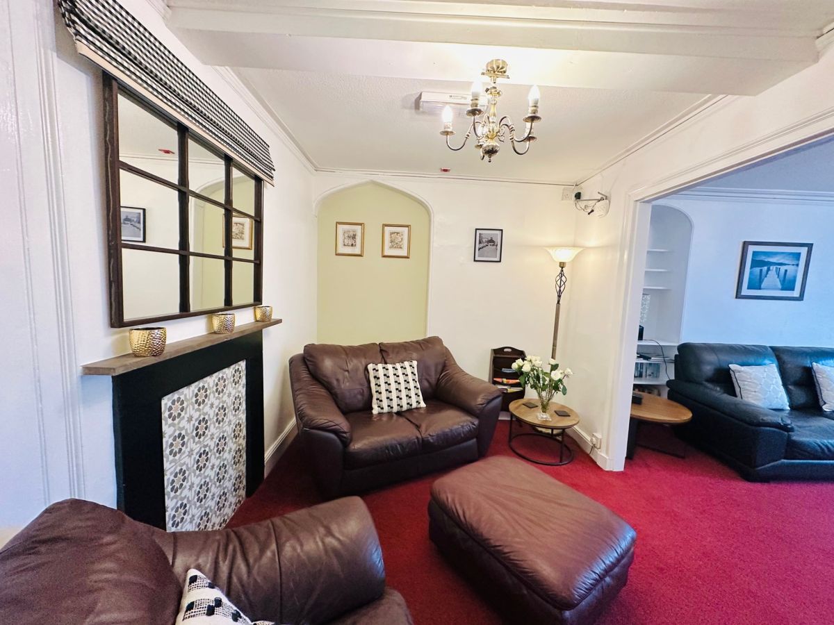 Iveing House, listing photograph 12