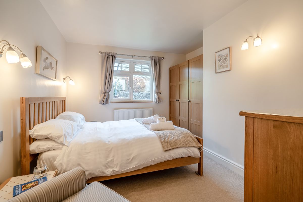 Lilac Cottage, listing photograph 11