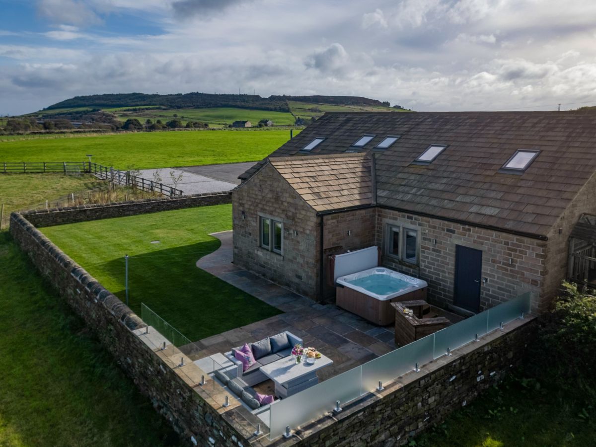 Daisy Lea Barn