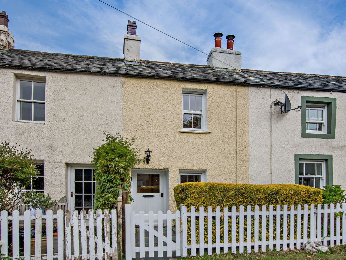 Middle Cragg Cottage, listing photograph 2