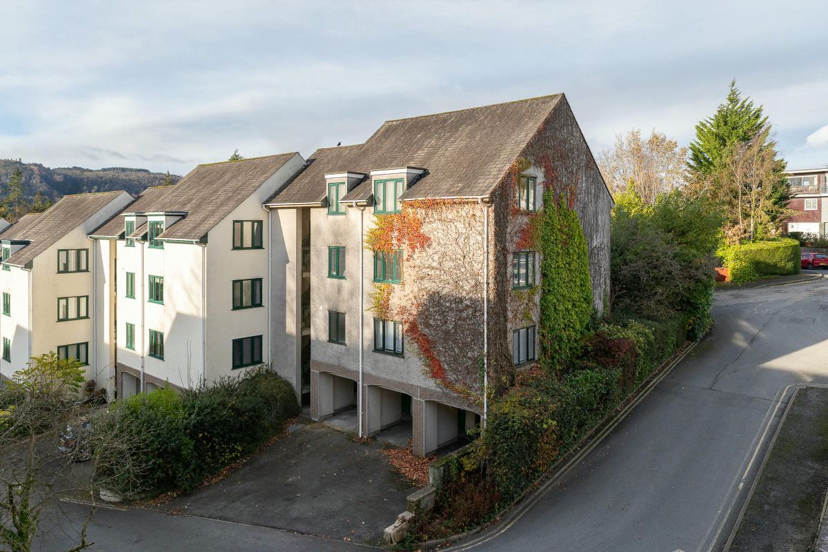 Mulberry, listing photograph 10
