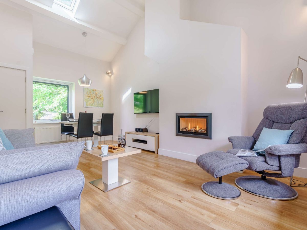 Woodlands Cottage, listing photograph 3