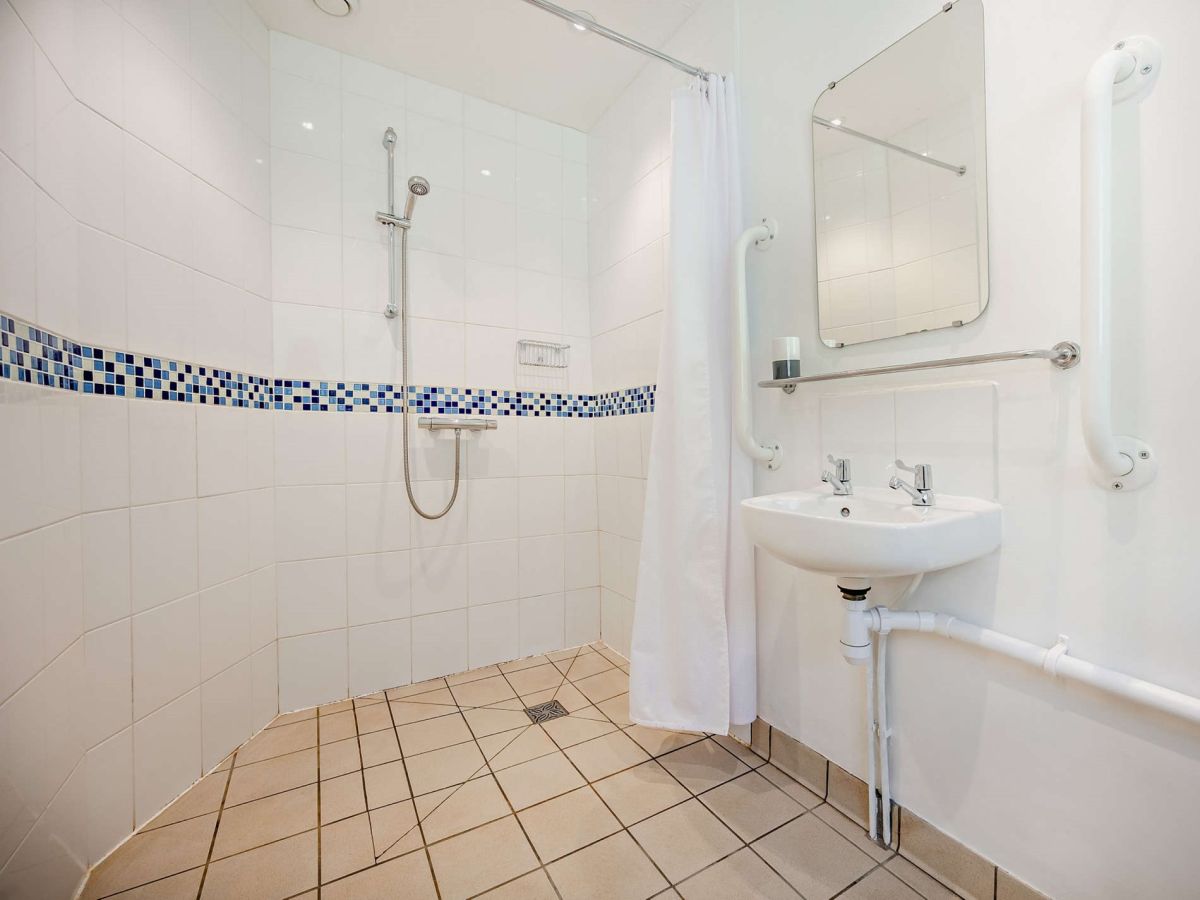 Middle Farm Cottage, listing photograph 11