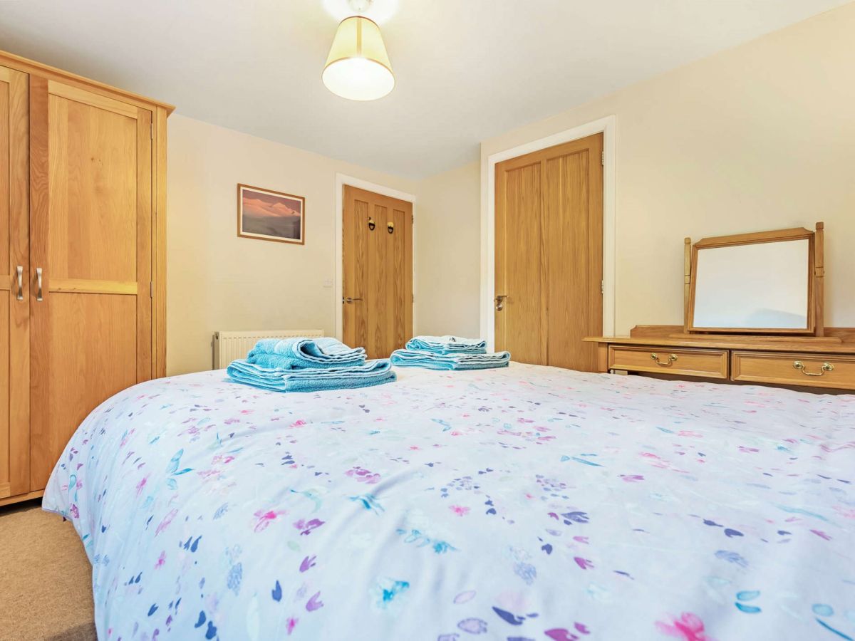 Old Apple Tree Cottage, listing photograph 9