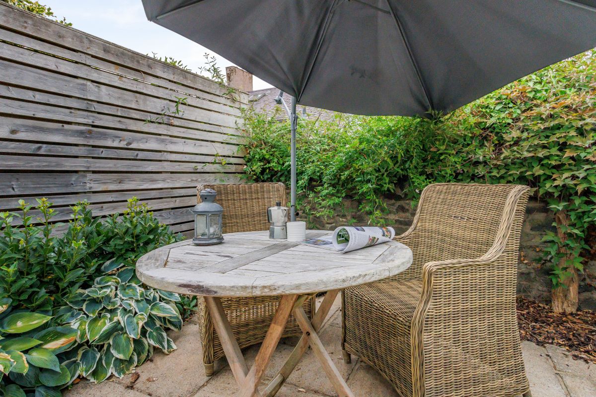 8 Crown Lane, listing photograph 3