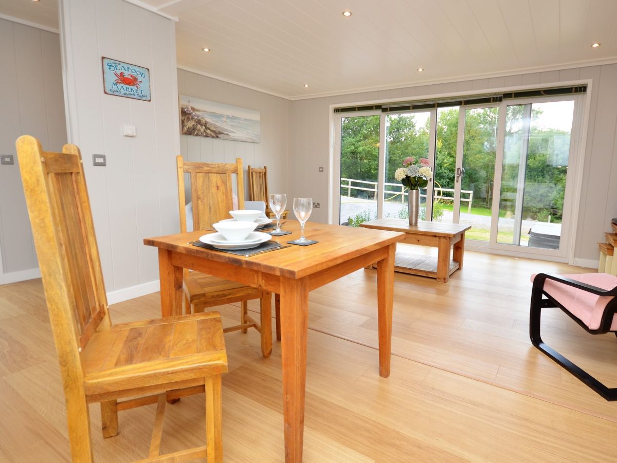 Damselfly Lodge, listing photograph 8