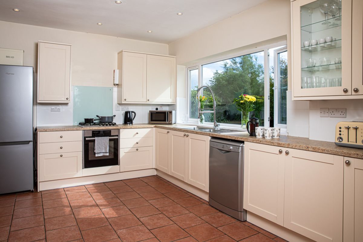 Sunnybank House, listing photograph 2