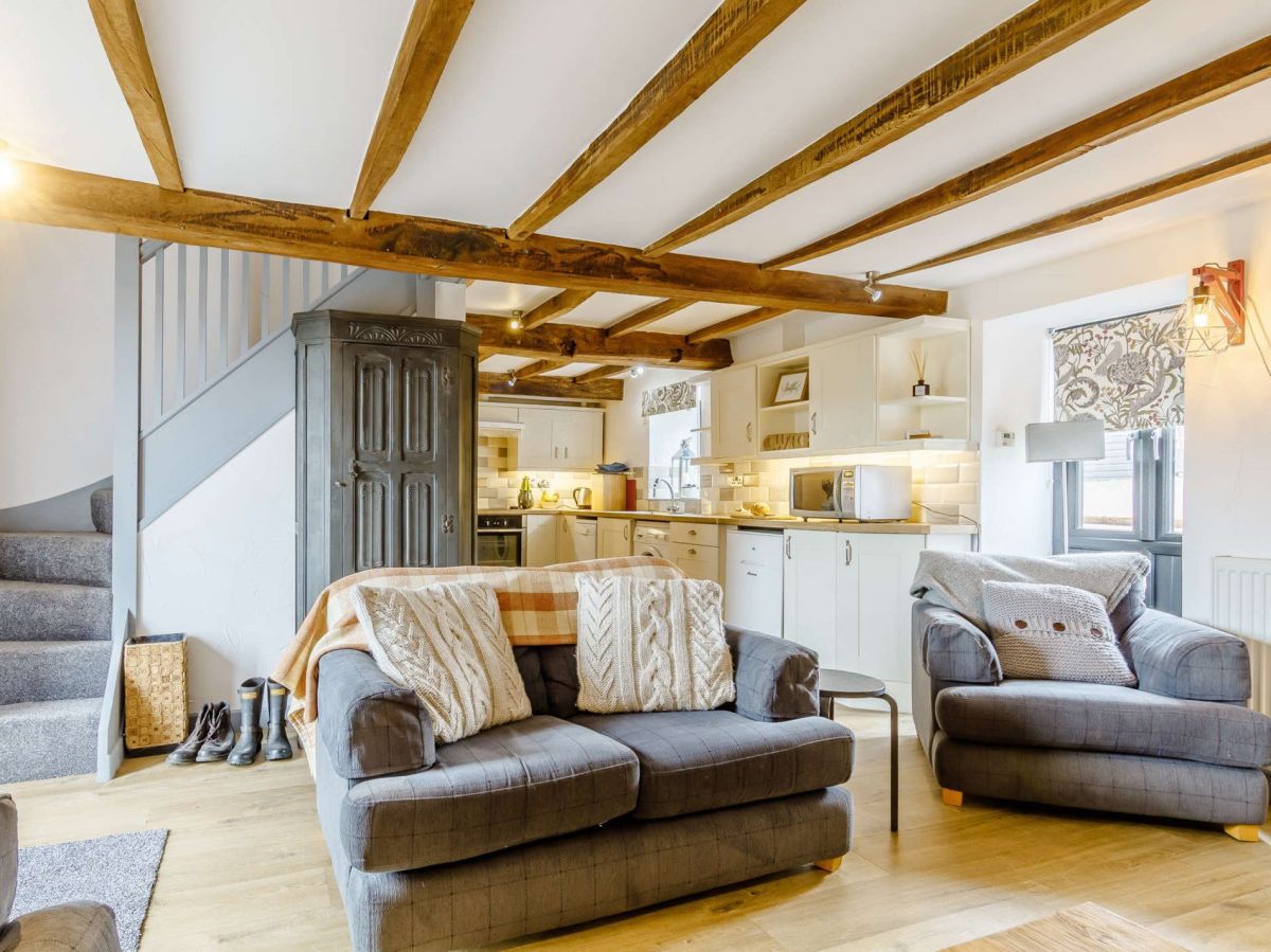Rye Barn Llanilid, listing photograph 10