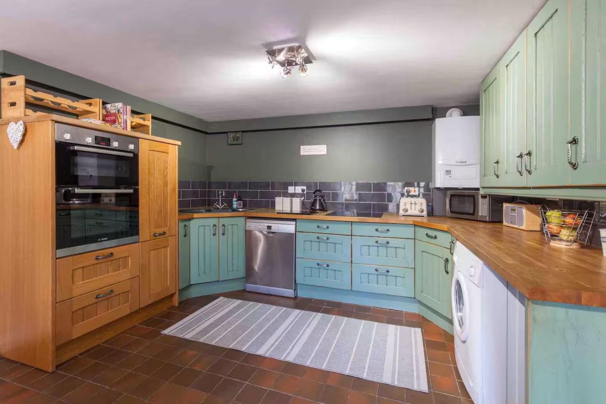 The Coach House - Hope Valley, listing photograph 12