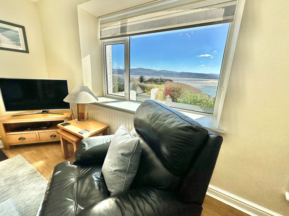 Cara Cottage, listing photograph 4