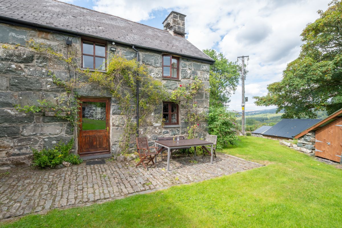 Maesgwm Farm Cottage
