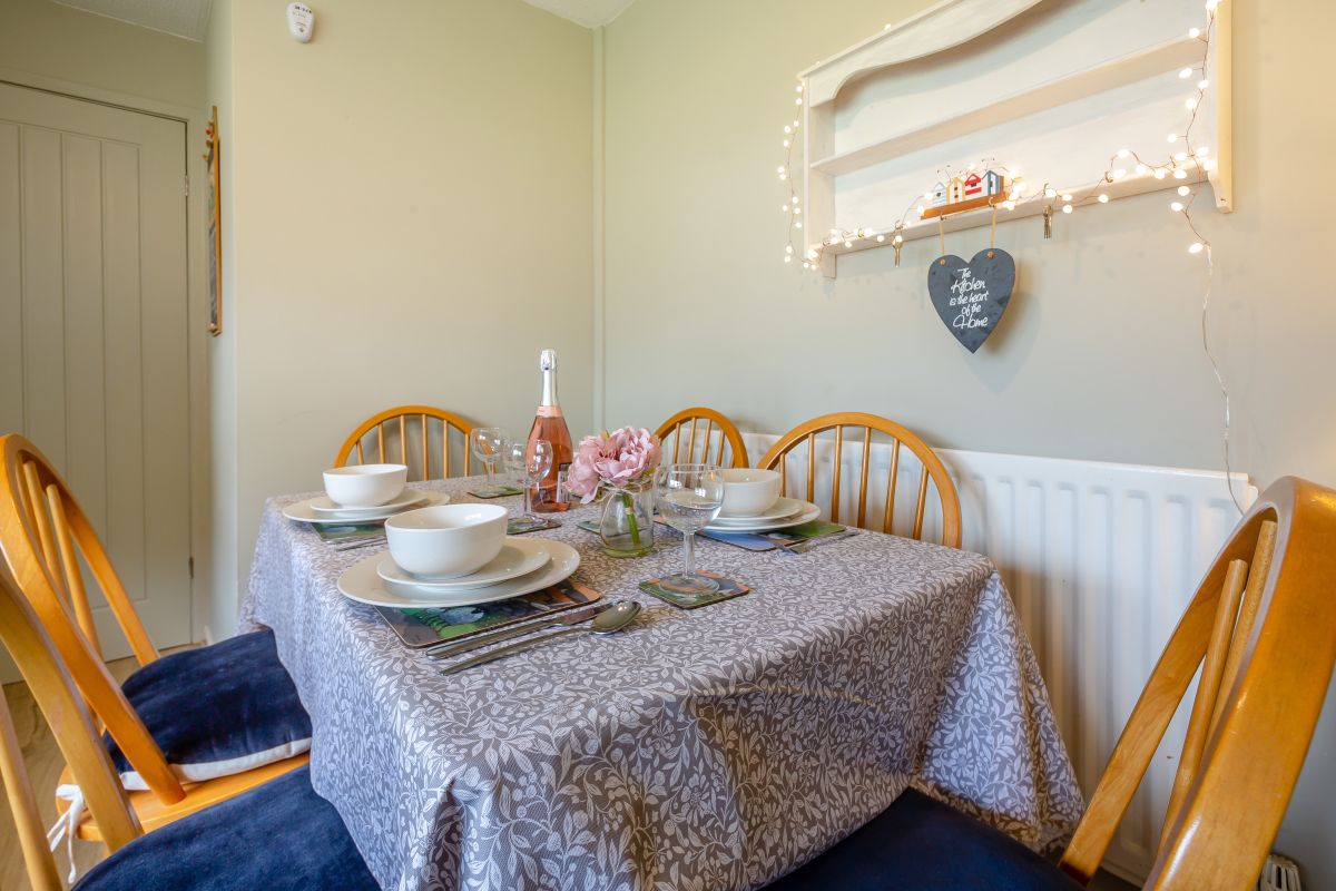 Bay House, listing photograph 8
