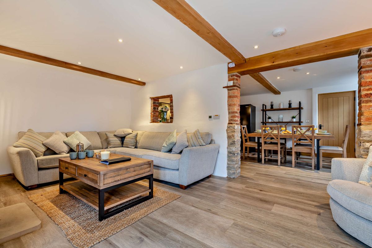 Hideaway at Heathcote, listing photograph 8