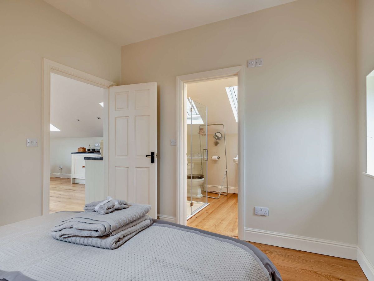 The Coach House - Youlgreave, listing photograph 11