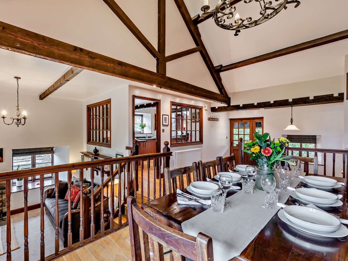 How Head House, listing photograph 10