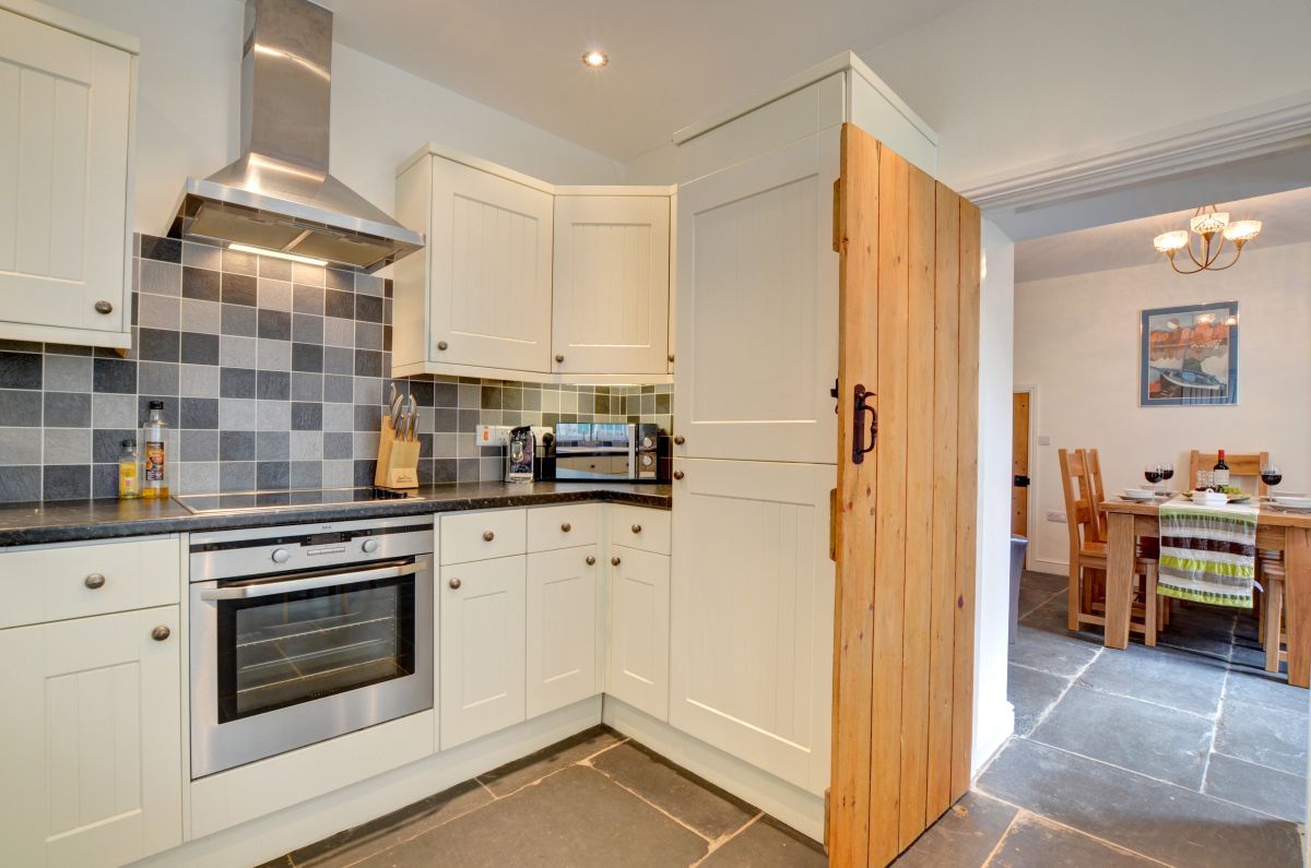 Oswalds Cottage, listing photograph 2