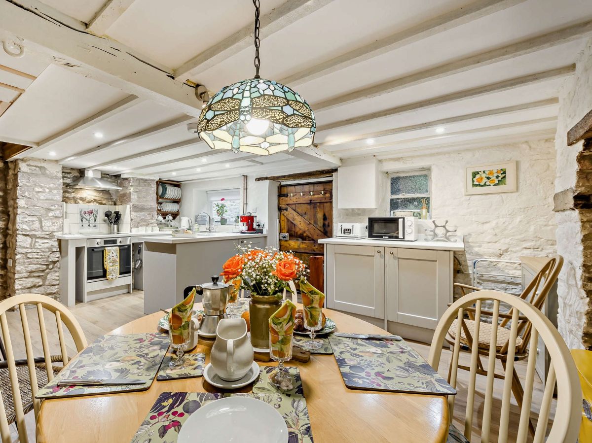King Charles Cottage, listing photograph 5