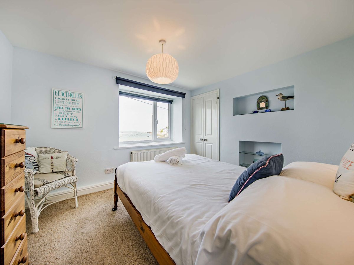 Harbour View Cottage - Aberdovey, listing photograph 12