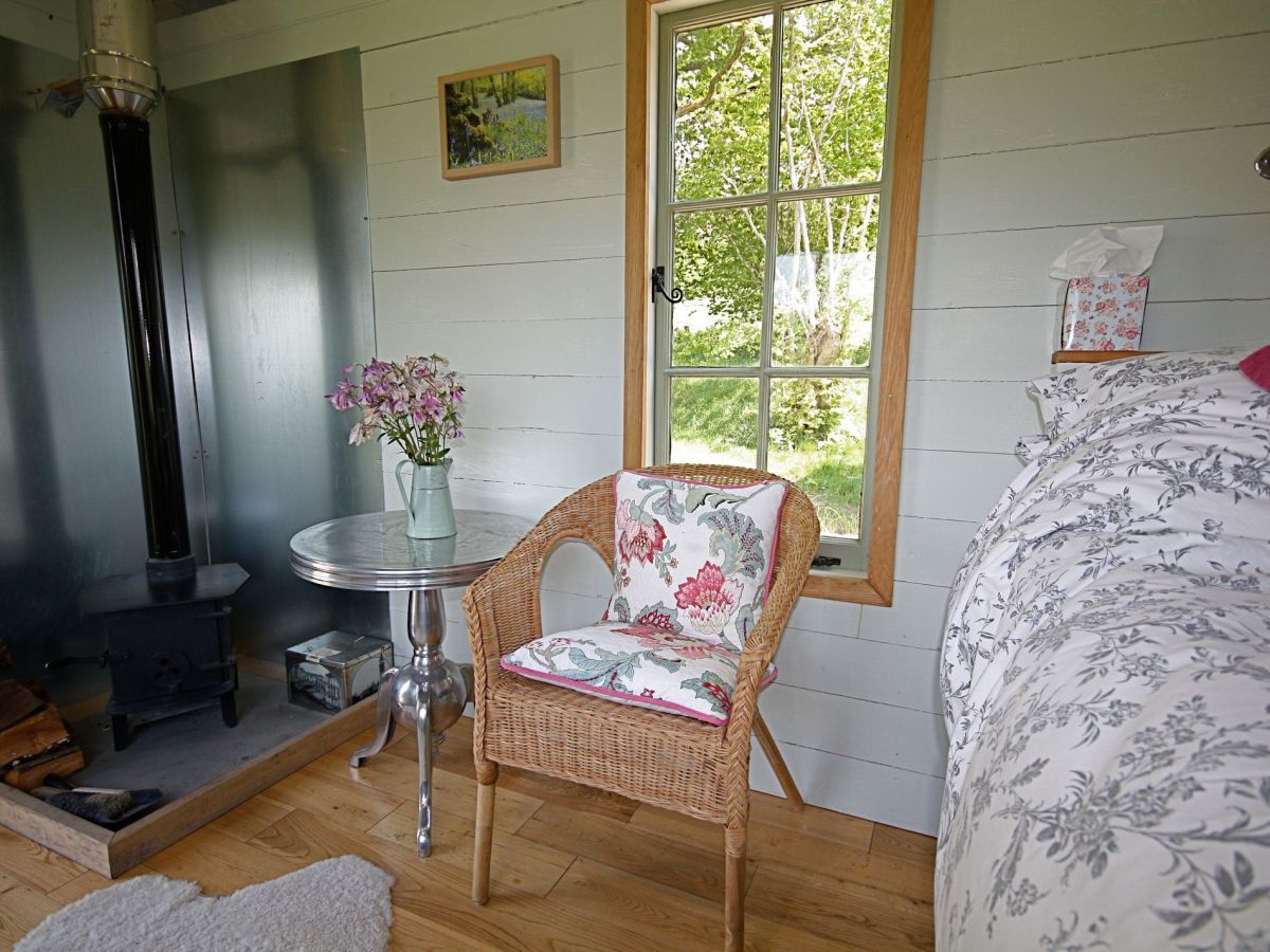 Bluebell Shepherd Huts, listing photograph 6